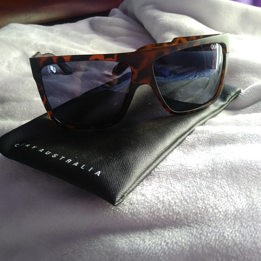 Quay Australia Sunglasses 💗